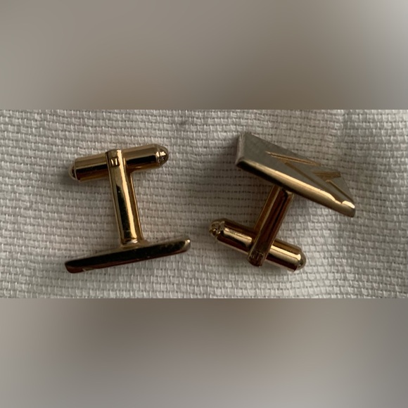 Vintage Two Toned Rectangular Cufflinks Made in The USA - Picture 4 of 6